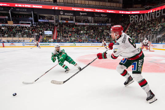 Rögles Philip Granath och Frölundas Viktor Ekbom