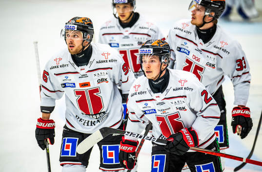 Örebros Linus Öberg jublar