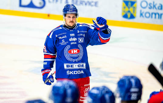 Oskarshamns Patrik Karlqvist jublar