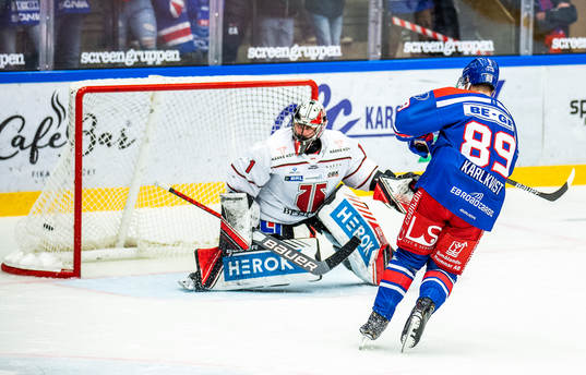 Oskarshamns Patrik Karlqvist avgör till 3-2 på straffar