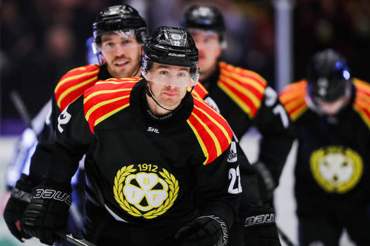 Brynäs Adam Pettersson jublar