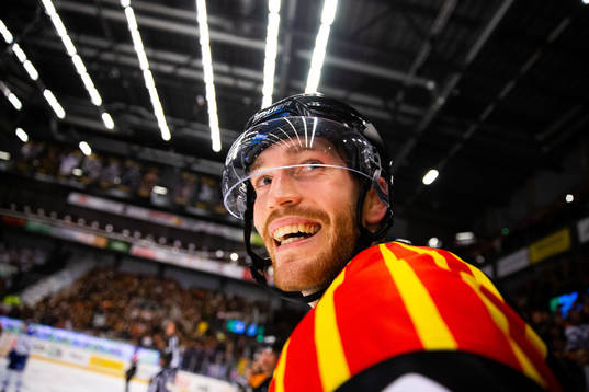 Brynäs Oscar Eklind jublar