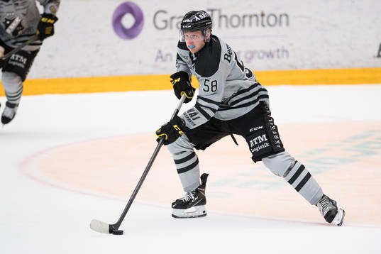 s Oskar Magnusson