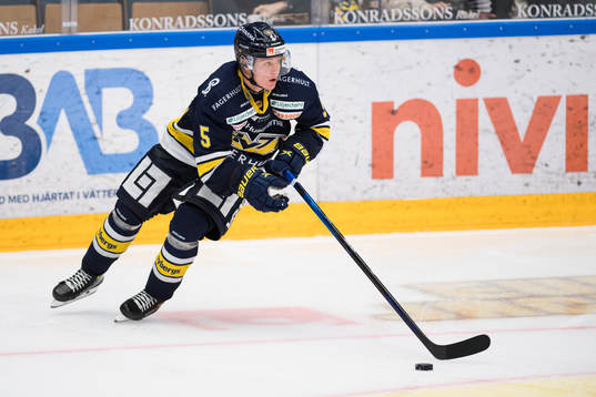 s Victor Sjöholm