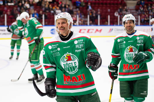 Rögles Martin Larsson jublar
