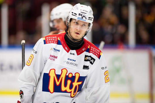 Malmö Redhawks Eric Engstrand deppar