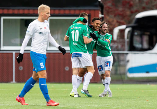 Bläddra bland fler bilder av Fotboll, Superettan, Brage - Värnamo