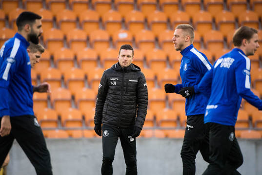 Trelleborgs tränare Kristian Haynes innan fotbollsmatchen
