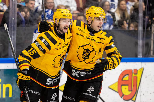 Skellefteås Melker Karlsson jublar