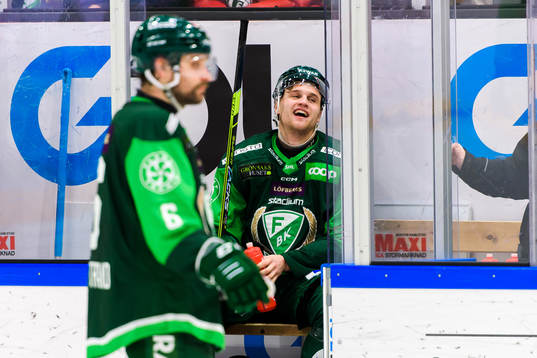 Färjestads Adam Ginning I utvisningsbåset