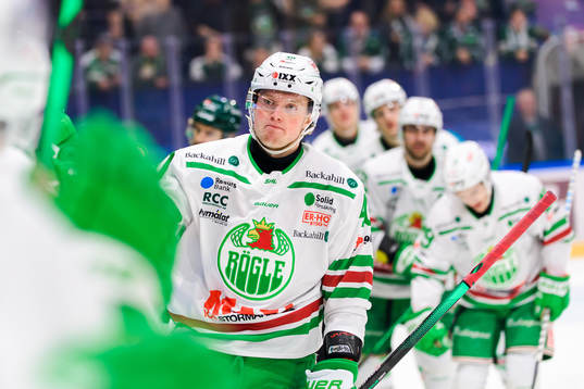 Rögles Oskar Stål Lyrenäs jublar