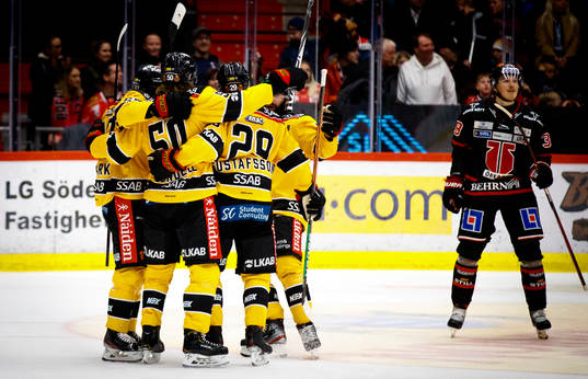 Luleås Linus Omark jublar