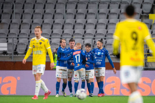 Norrbys spelare jublar