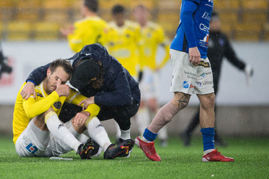 Falkenbergs Tobias Karlsson deppar