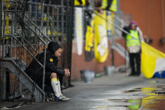 Falkenbergs Tobias Englund deppar