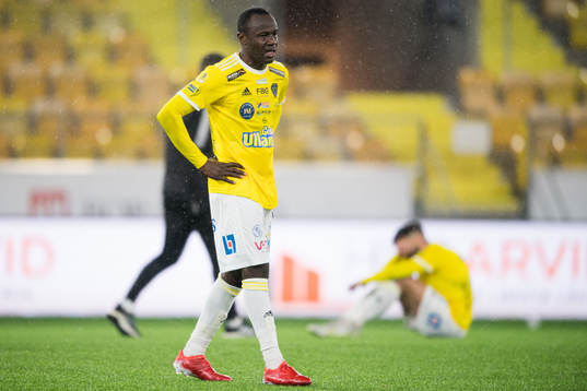 Falkenbergs Nsima Peter deppar