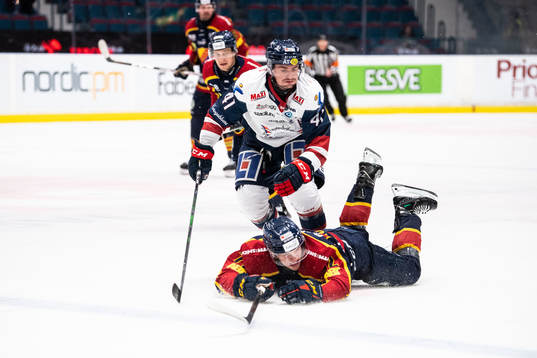 Linköpings Broc Little och Djurgårdens Ludvig Hedström