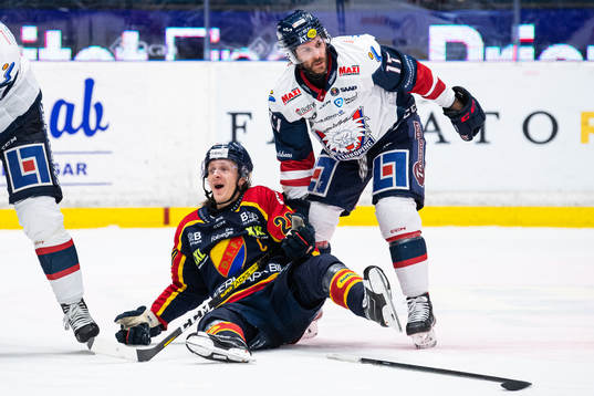 Djurgårdens Marcus Sörensen och Linköpings Brian Gibbons