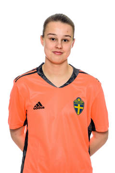 Emmy Thyberg i F15-landslaget