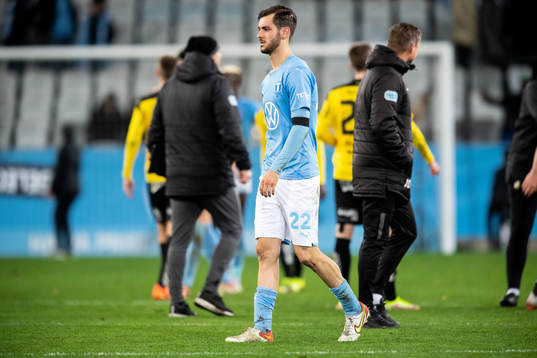 Malmö FFs Adi Nalic deppar