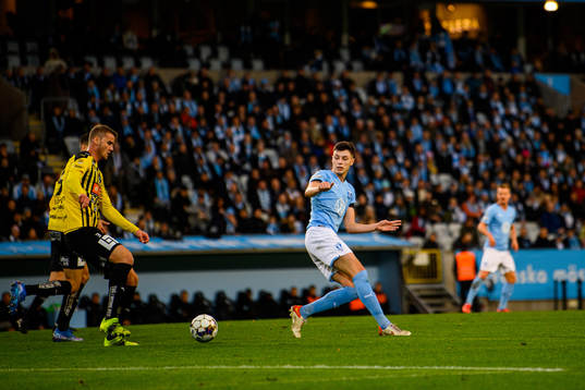 Malmö FFs Anel Ahmedhodzic och Häckens Johan Hammar