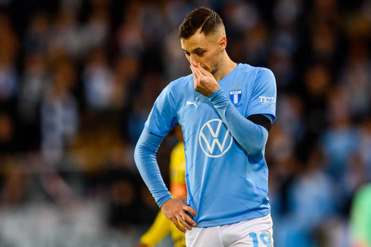 Malmö FFs Veljko Birmancevic deppar