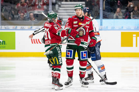 Frölundas Christian Folin  jublar