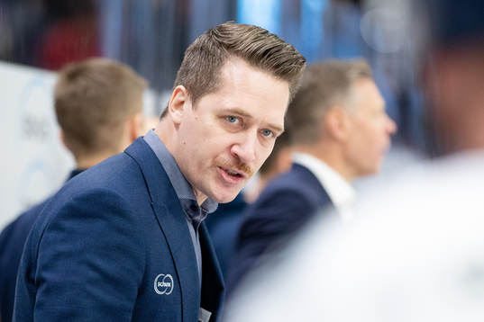 Växjös tränare Sam Hallam