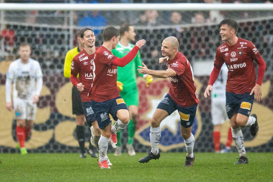 Örgrytes Anton Andreasson jublar
