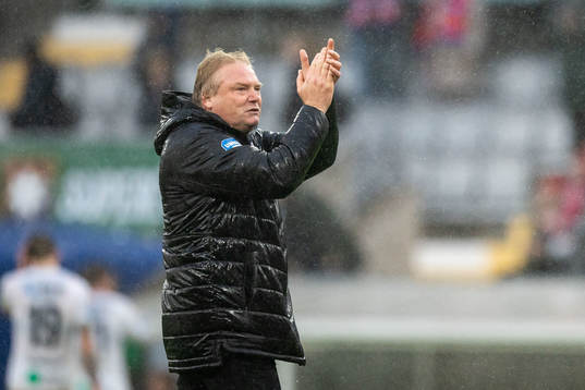 Helsingborgs tränare Jörgen Lennartsson deppar