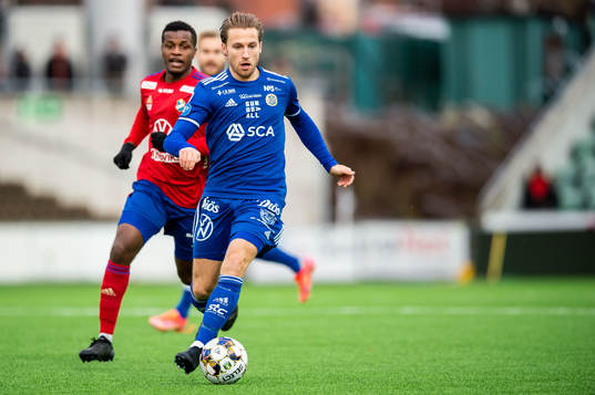 Östers Manasse Kusu och Sundsvalls Daniel Stensson