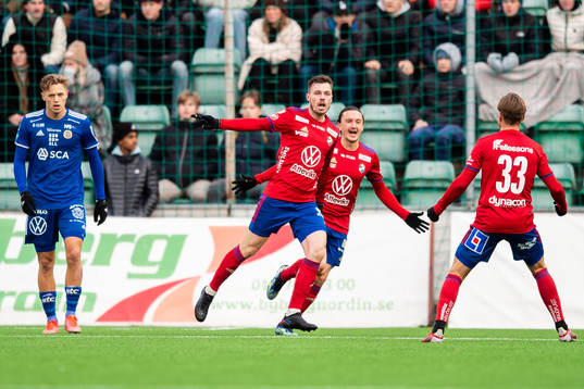 Östers Nicolas Mortensen jublar