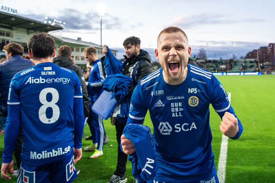 Sundsvalls Erik Andersson jublar