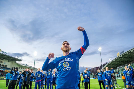 Sundsvalls Pontus Engblom jublar