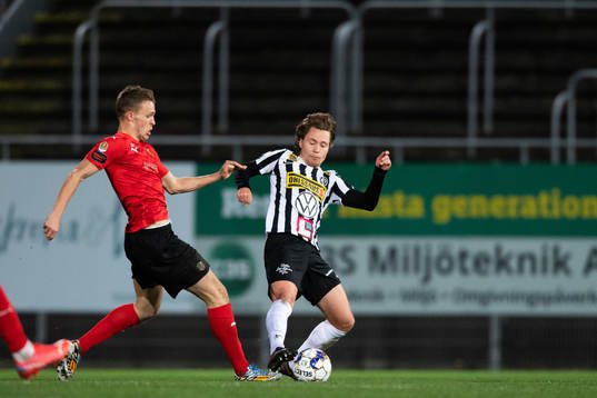 Vasalunds Daniel Söderberg och Landskronas Filip Ottosson
