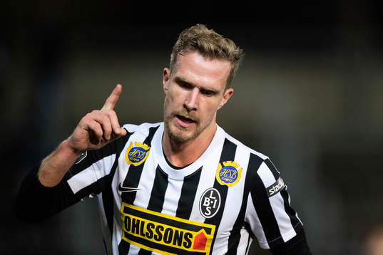 Landskronas Linus Olsson jublar