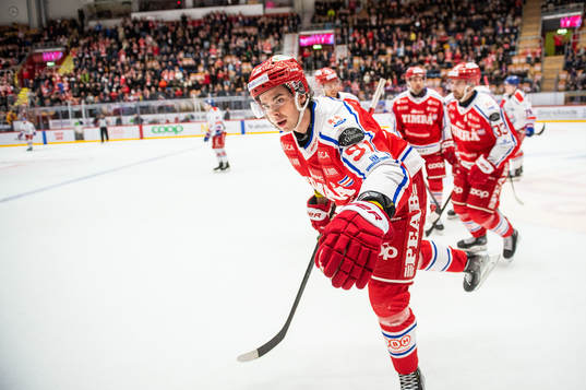Timrås Viktor Lodin jublar