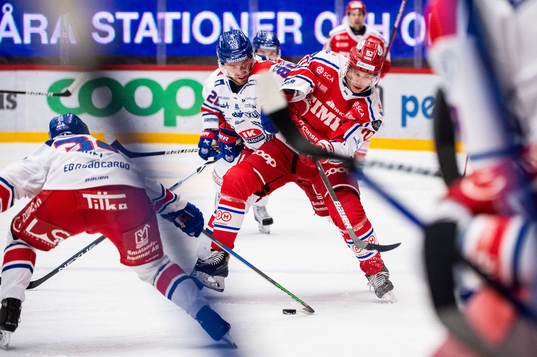 Oskarshamns Tomas Zohorna och Timrås Robin Alvarez
