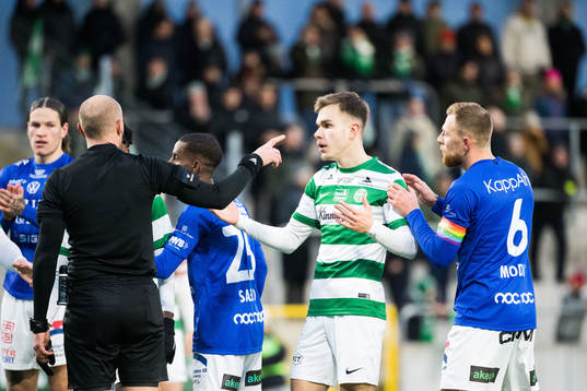 Domare Patrik Eriksson, Västerås Dusan Jajic och
