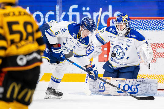 Leksands Alexander Lundqvist och målvakt Kasimir Kaskisuo