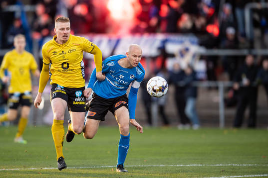 Elfsborgs Per Frick och Halmstads Andreas Johansson