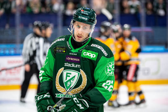 Färjestads Per Åslund deppar