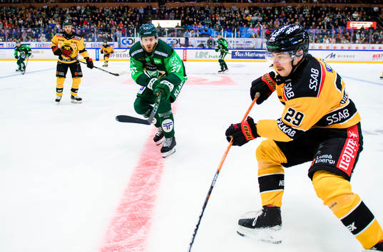 Färjestads Pontus Widerström och Luleås Erik Gustafsson