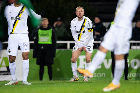 s Sebastian Larsson deppar