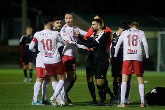 Assyriska Gabriel Aphrem och Hudiksvall Cihan Sener