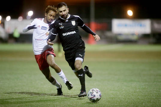 Assyriska Gabriel Aphrem och Hudiksvall Araya Zerai