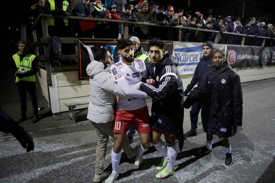 Hudiksvall Cihan Sener förs av plan
