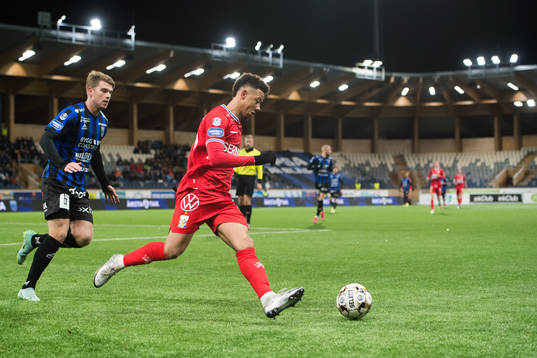 Sirius Adam Ståhl och IFK Göteborgs Tobias Sana