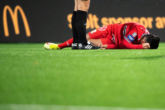 IFK Göteborgs Hosam Aiesh har ont