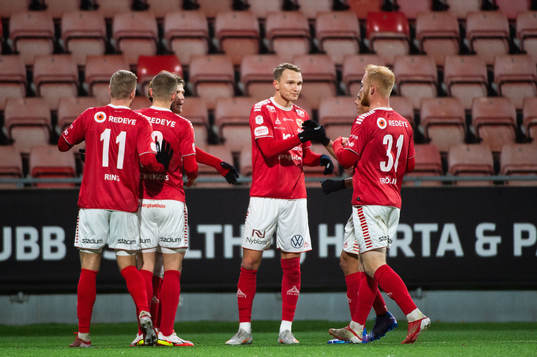 Bläddra bland fler bilder av Fotboll, Allsvenskan, Örebro - Kalmar